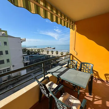 Aparthotel By Comfort Suites Golem  Exterior photo