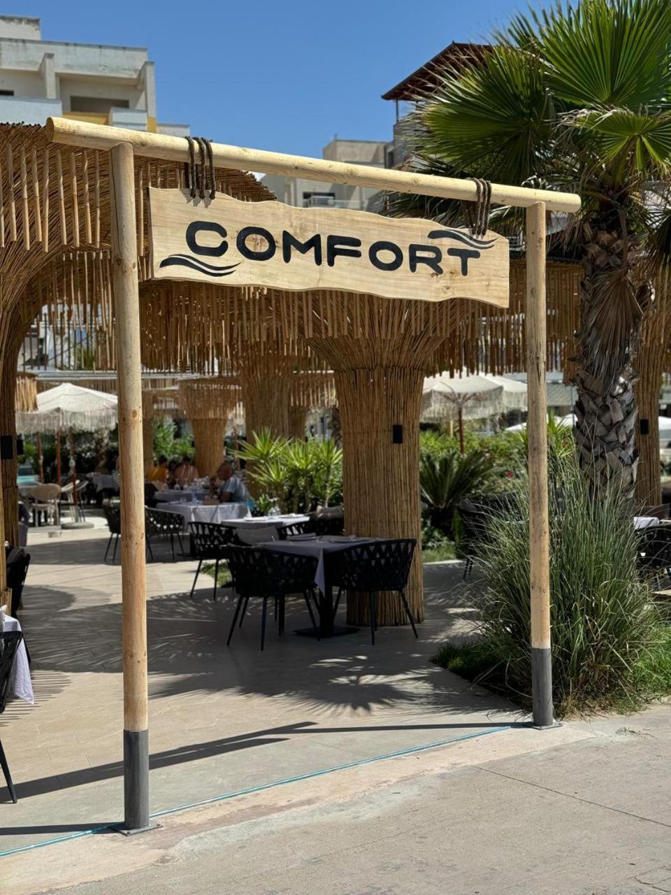 Apartment By Comfort Golem (Tirana)